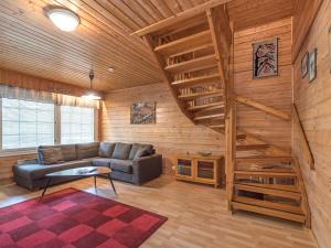 Holiday Home Lomamaja 1 by Interhome