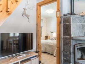 Holiday Home Levin kultakoto by Interhome