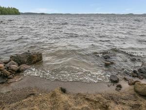 Holiday Home Hirsiniemi by Interhome