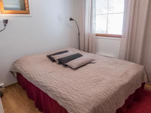 Holiday Home Karhunvartijan linna a7 by Interhome