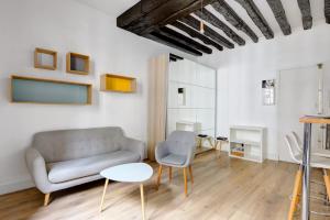 Bright apartment in Le Marais