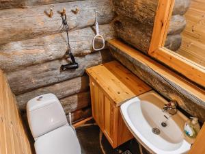 Holiday Home Sallanhelmi e2 by Interhome