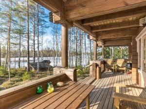 Holiday Home Pirttiniemi by Interhome