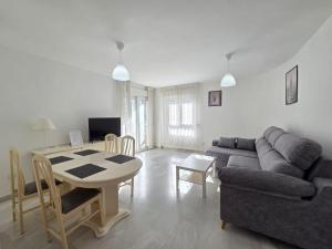 Primera linea de playa con vistas al mar con Garaje B