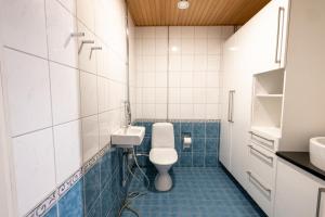 2ndhomes Luxurious Kamppi Center 2BR Apartment with Sauna & Balcony