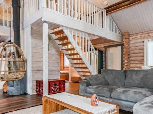 Holiday Home Isopyhänmaa by Interhome