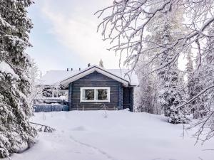 Holiday Home Isopyhänmaa by Interhome