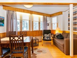 Holiday Home Hallantytär a1 paritalo by Interhome