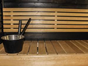 Holiday Home Pieni kiiruna by Interhome