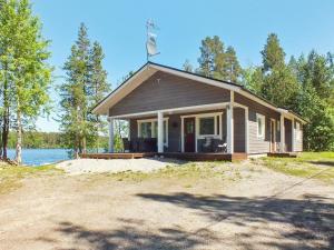 Holiday Home Hot pool cottage laurinranta by Interhome