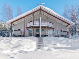 Holiday Home Hallantytär b3 paritalo by Interhome