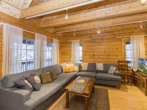 Holiday Home Pyryruka 2 by Interhome