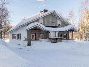 Holiday Home Hallantytär b4 paritalo by Interhome