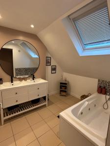 Maison Onze calme en bord de Rance