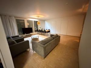 Quiet apartment in a great location!