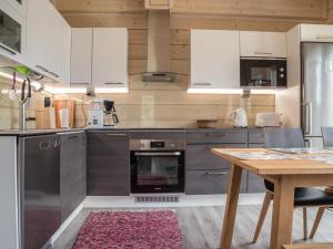 Holiday Home Äkäsmartti a by Interhome