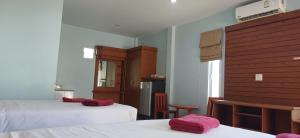 Salamat Hillside S01