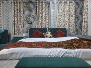 Oak Heaven Cottage Gulmarg