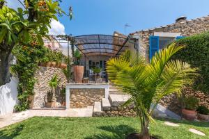 Ca Sa Doctora luxury villa with heated pool