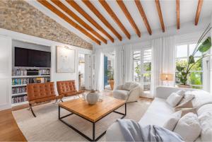 Ca Sa Doctora luxury villa with heated pool