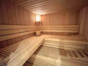 BEL AIR HOLIDAY - Luxurious 2-bedroom apartment with sauna front sea view T95