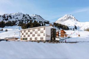 Hotel Steffisalp - Ski-in & Ski-out am Arlberg