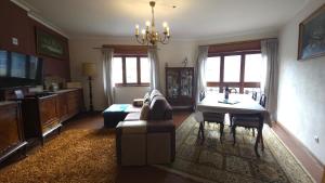 Classic Charm of an Old Porto free parking