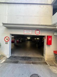 Modern Living - free parking & self Check-in