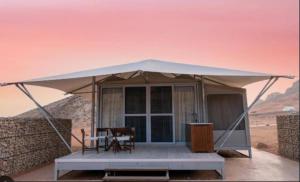 Moon Retreat by Sharjah Collection