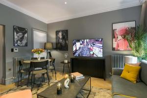 The Chambers - Covent Garden - by Frankie