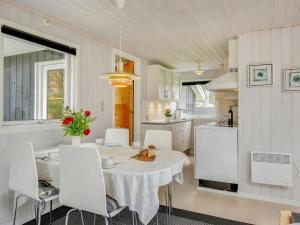 Holiday Home Hildegarde - 900m from the sea by Interhome