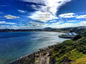 Entire Family Home By The Sea