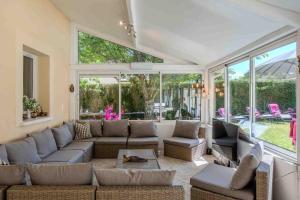 Maison de vacances au calme, piscine, clim, en forêt, Fontainebleau
