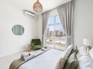 Prestige Urban Escape 2BDR In La Fontana