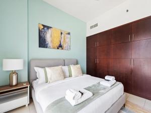 Prestige Urban Escape 2BDR In La Fontana