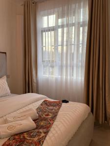 Naivasha Naivegas Classy LK Suites Host by Lizzy