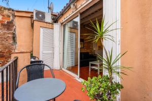 Gràcia Loft Terrace BBQ AC & Fiber Wi-Fi