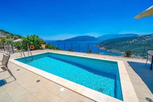 Villa Aurora Sunrise by Villa Plus