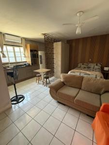 Studio moderno e aconchegante no centro de Imbé