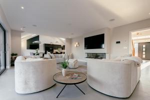 Luxury holiday home with HOT TUB