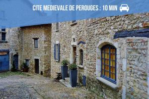 Le 101 -T2 avec terrasse, commerces & gare à pied