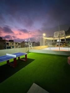 cool and quiet apartment in front of the urban forest