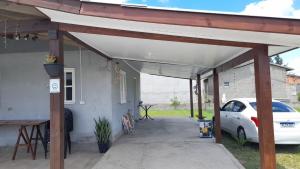 CASA COM PISCINA, Arroio do Silva, Meta!