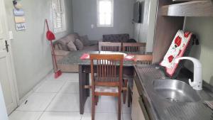 CASA COM PISCINA, Arroio do Silva, Meta!