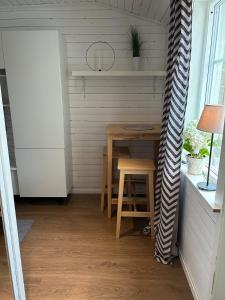 Cozy family-friendly apartment with patio in Mellerud