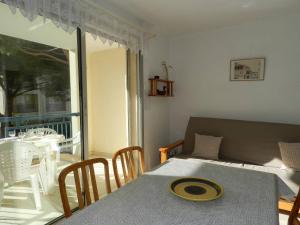 LV070-252 Appartement 2 pièces Cabine 5 couchages LE LAVANDOU