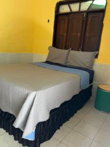 QUARTO BASICO EM POUSADA PERTO DE TUDo