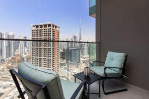 High-Rise 1BR Apartment with Burj Khalifa view