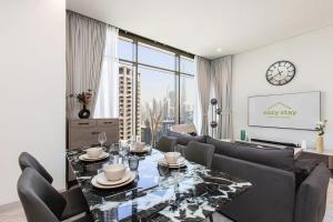 High-Rise 1BR Apartment with Burj Khalifa view