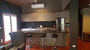 Montrose Barn House- Entire Home